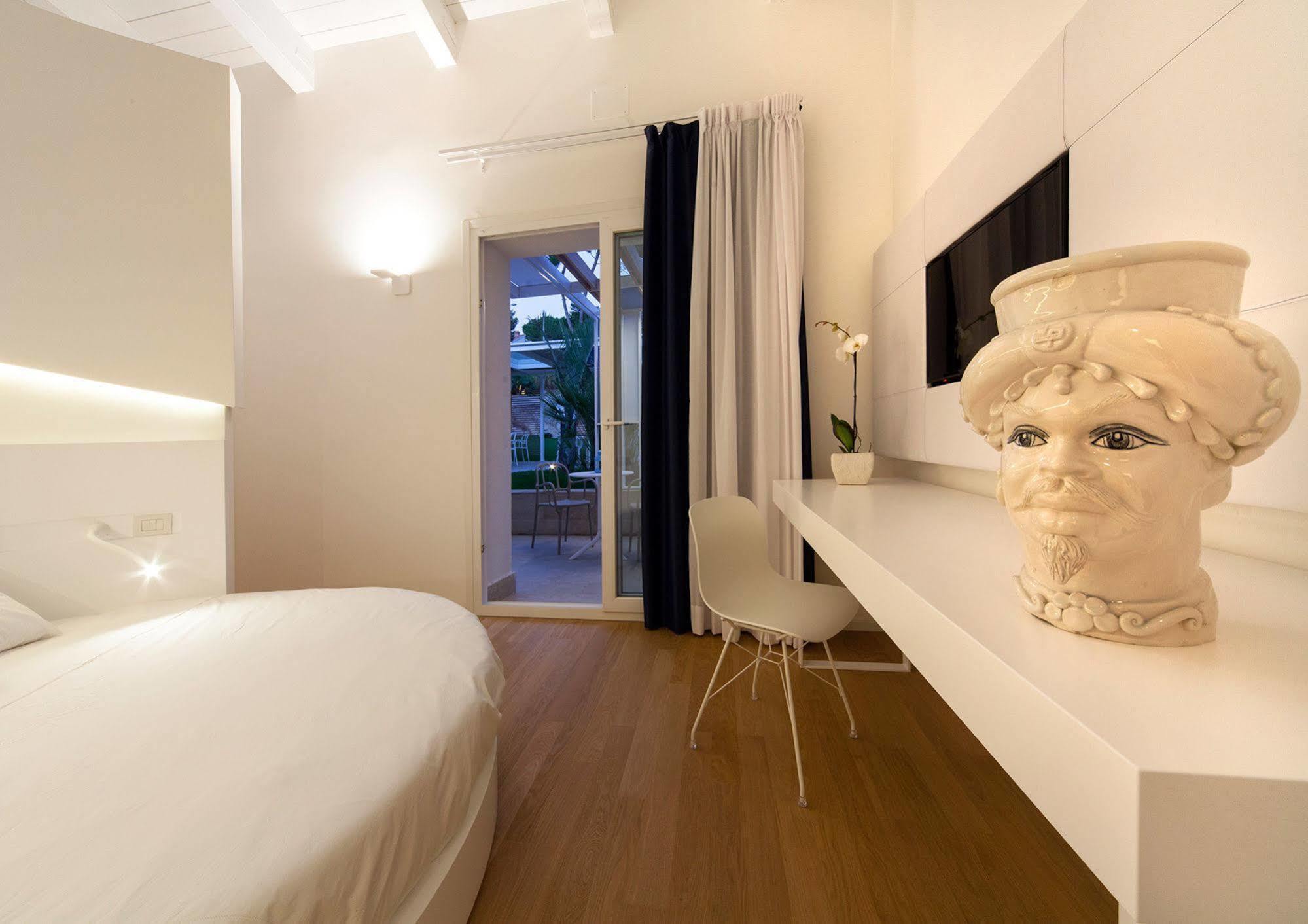 Calapetra Resort Fontane Bianche Exterior foto